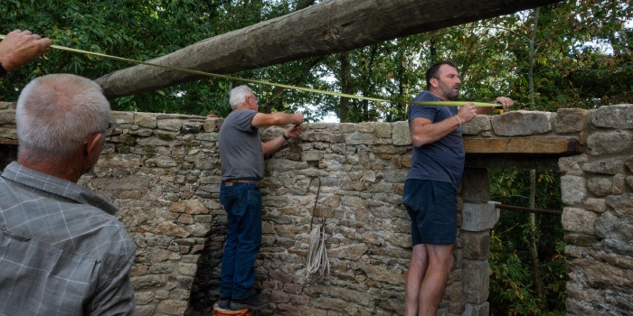 L'aventure continue. Bienvenue aux charpentiers
