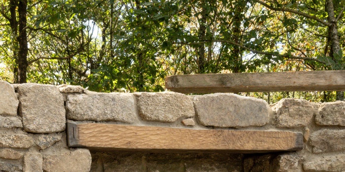 Finition du palier, pose de la poutre et reprise des joints du moulin